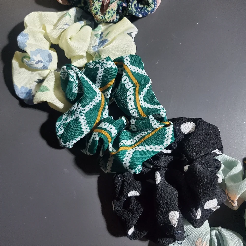 Textured Chiffon Scrunchies Multicolored‎ Print Lot Of 13